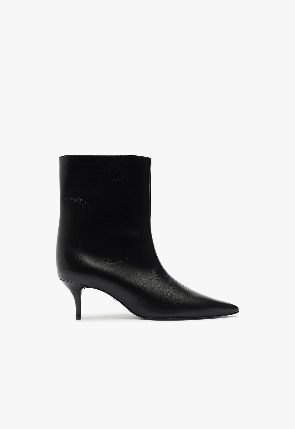 Frances Bootie – SCHUTZ