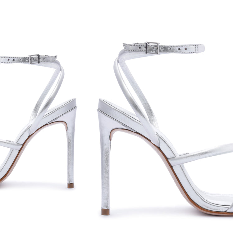 Nylla Casual Metallic Leather Sandal Sandals PRE FALL 23    - Schutz Shoes