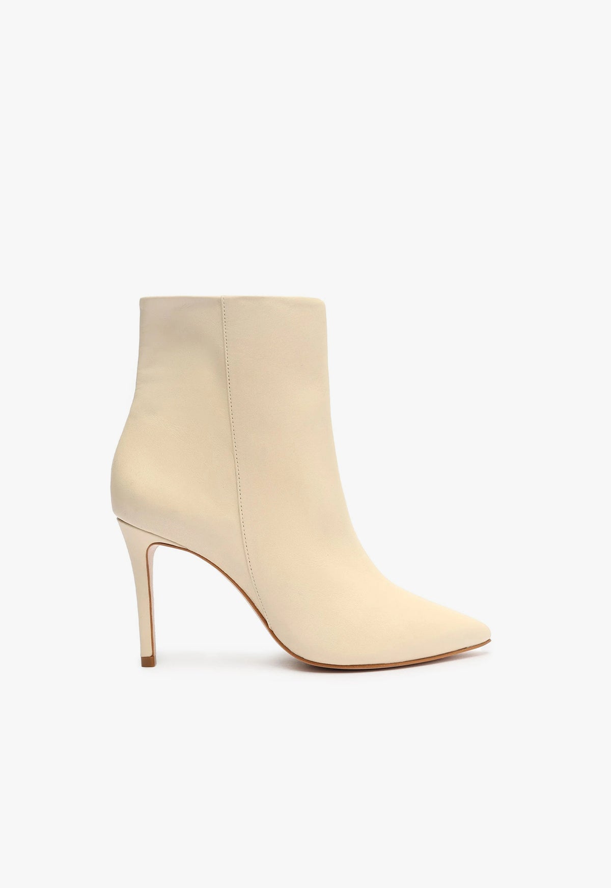 Magali Leather Bootie FALL 23 5 Eggshell Leather - Schutz Shoes