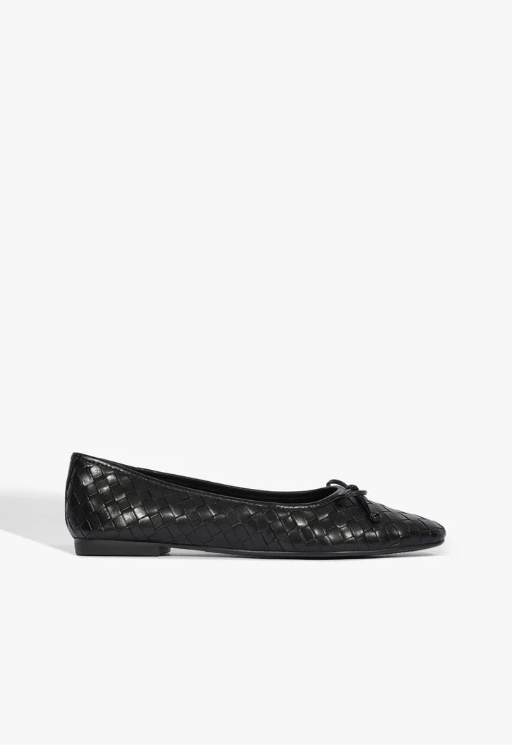 Arissa Woven Leather Flat Resort 24 5 Black Leather - Schutz Shoes