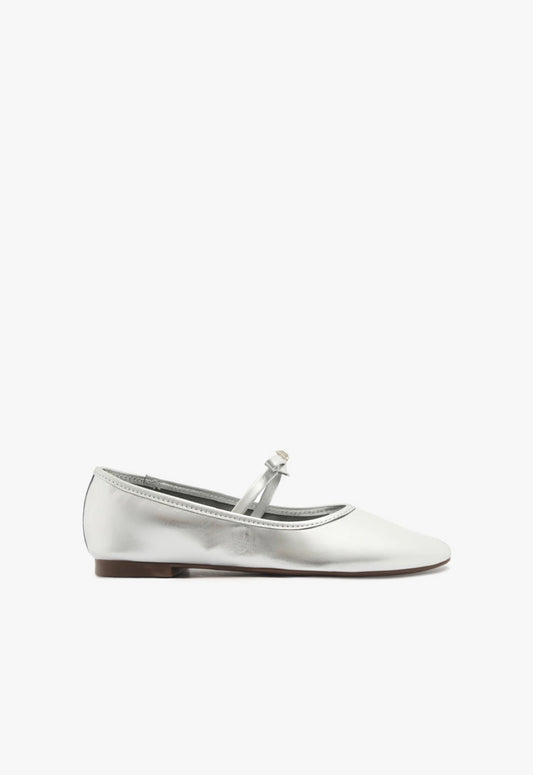 Nancy Metallic Leather Flat WINTER 23 5 Silver Metallic Leather - Schutz Shoes