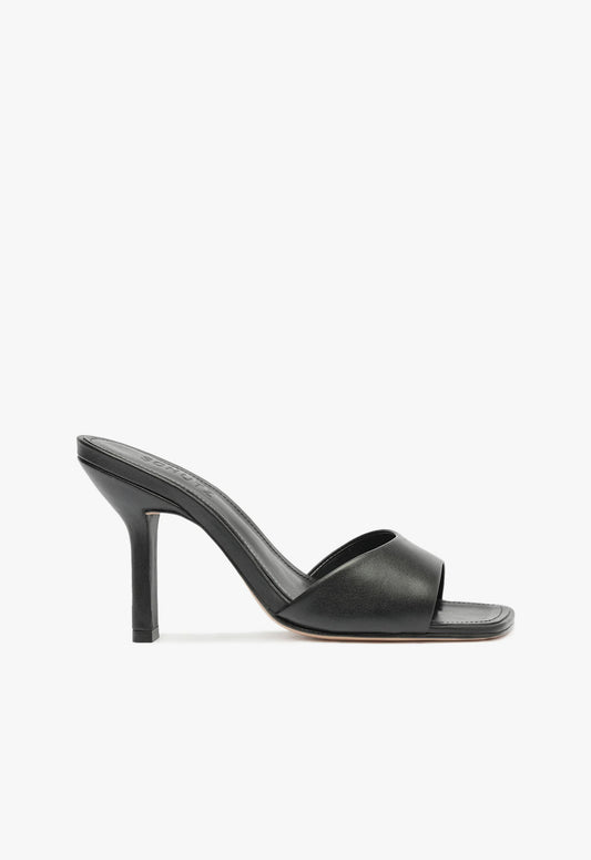 Posseni Casual Leather Sandal Sandals PRE FALL 24 5 Black Nappa Leather - Schutz Shoes