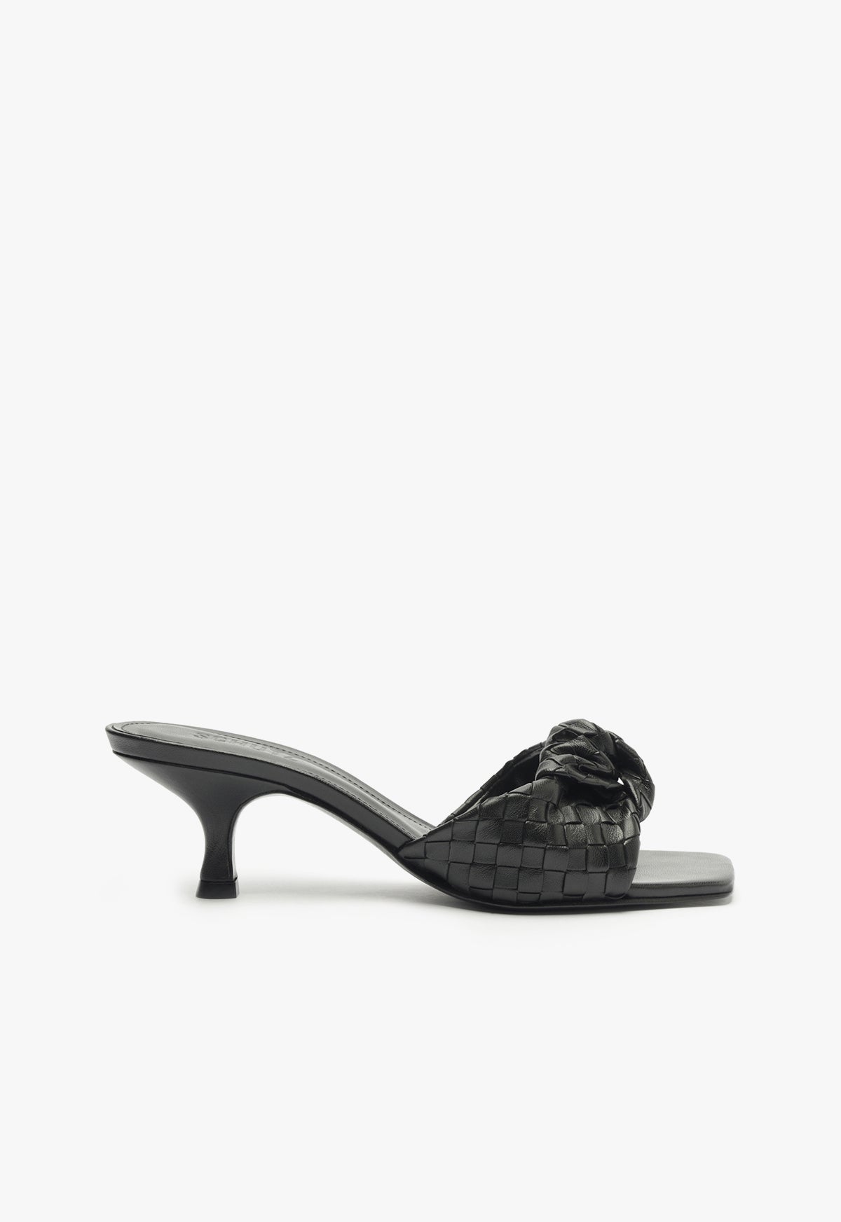 Kareena Knot Mule Sandal Sandals Resort 25 5 Black Leather - Schutz Shoes