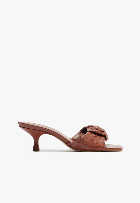 Kareena Knot Mule Sandal Sandals Resort 25 5 Brown Leather - Schutz Shoes