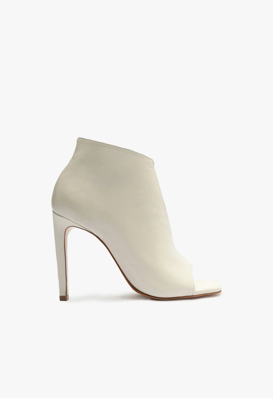 Alina Leather Sandal PRE FALL 23 5 Pearl Nappa Leather - Schutz Shoes