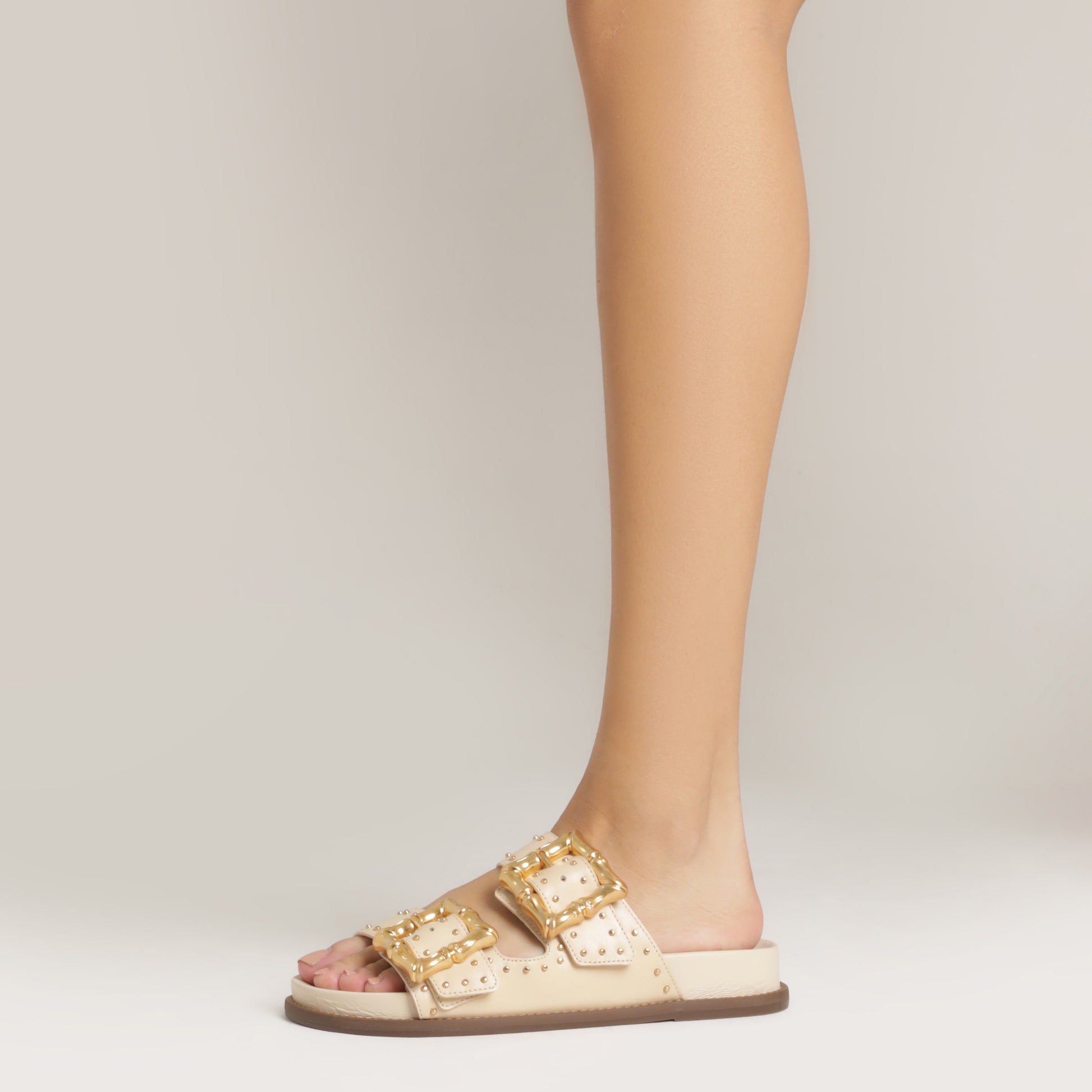 Enola Studs Sporty  Leather Sandal Flats High Summer 23    - Schutz Shoes