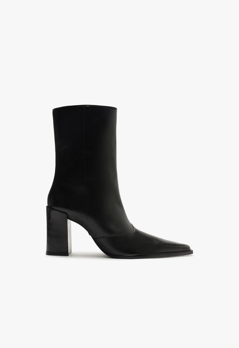 Raffaela Bootie Booties Fall 24 5 Black Leather - Schutz Shoes