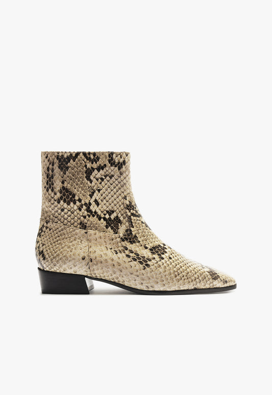 Helena Bootie Booties Fall 24 5 Animal Print Leather - Schutz Shoes