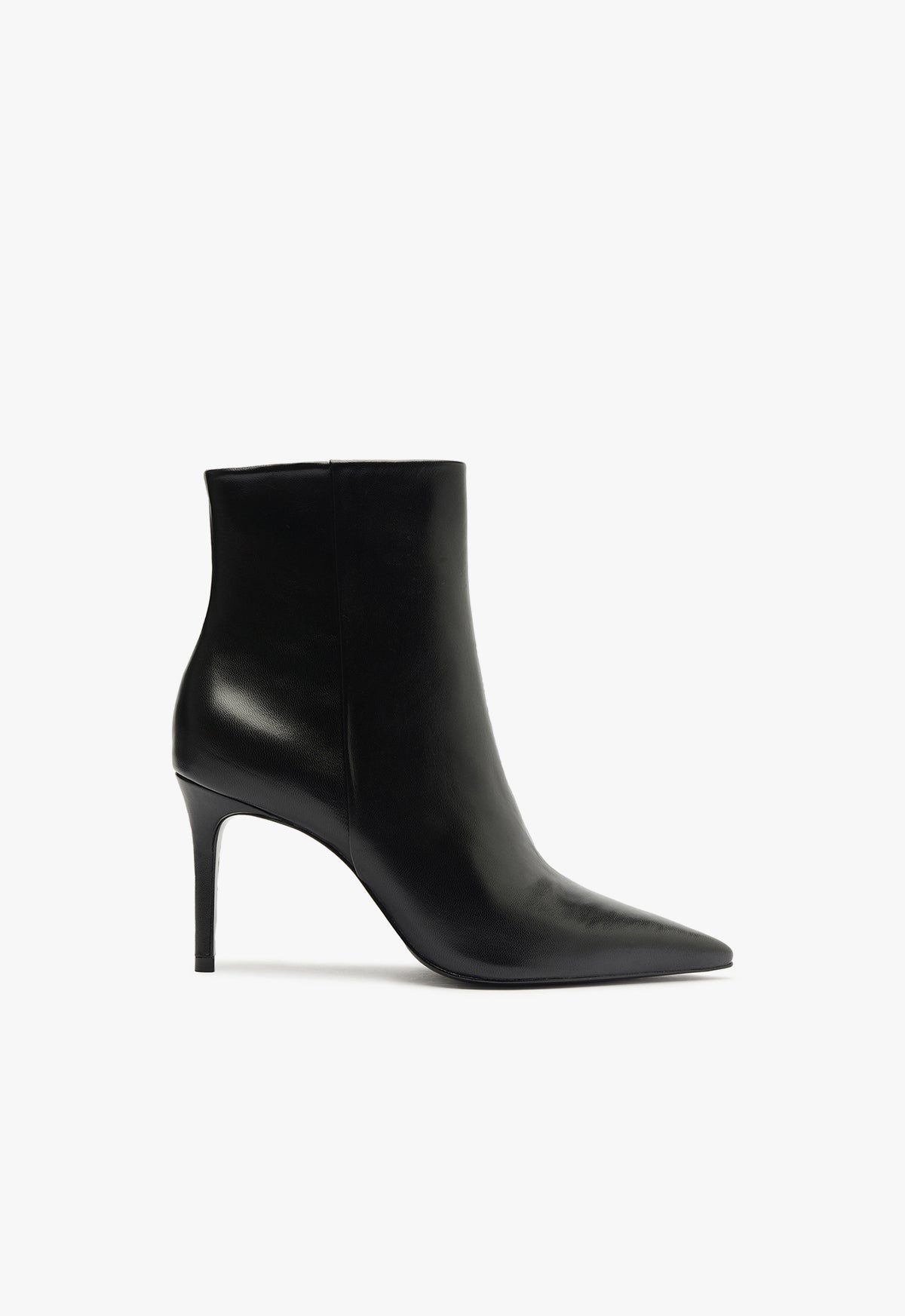 Mikki Bootie Fall 24 5 Black Leather - Schutz Shoes