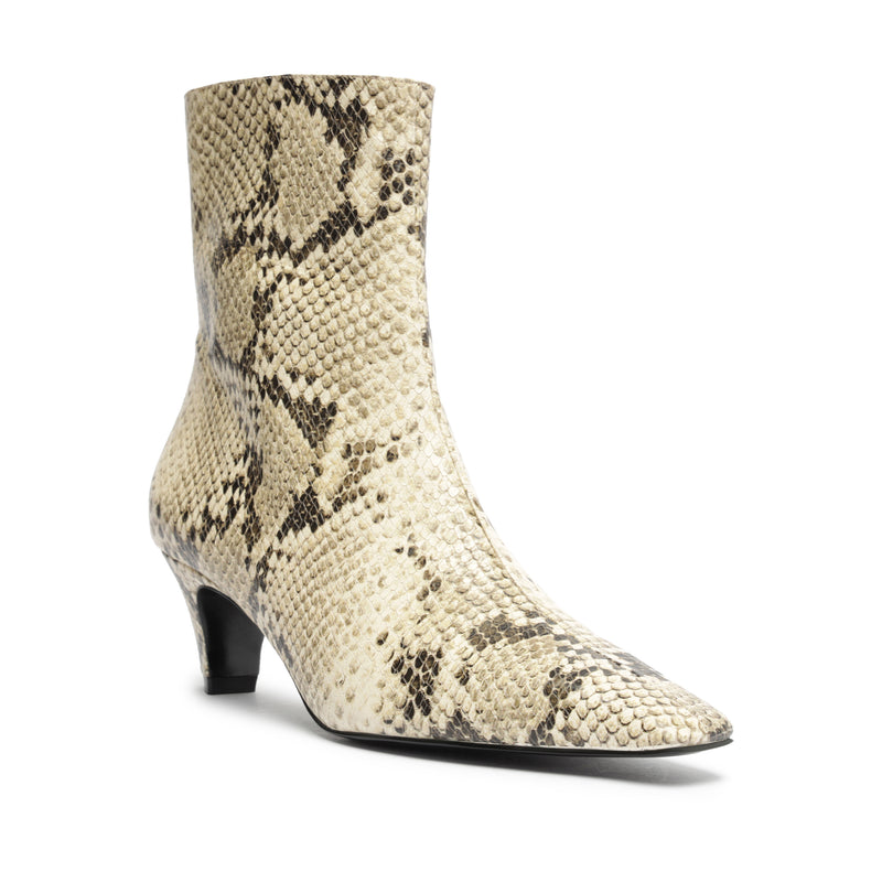 Dellia Bootie Booties Fall 24    - Schutz Shoes