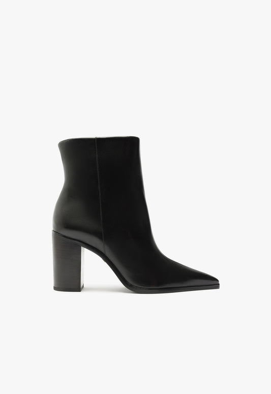 Mikki Block Bootie Booties Fall 24 5 Black Leather - Schutz Shoes