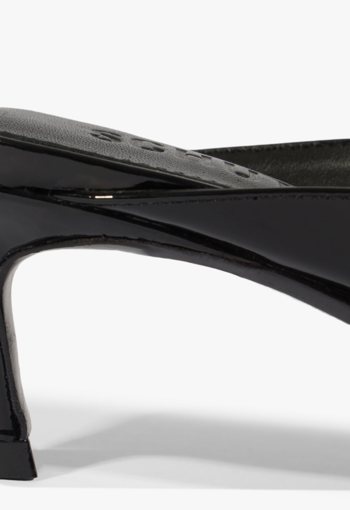 Loren Mid Patent Pump Winter 25 - Schutz Shoes