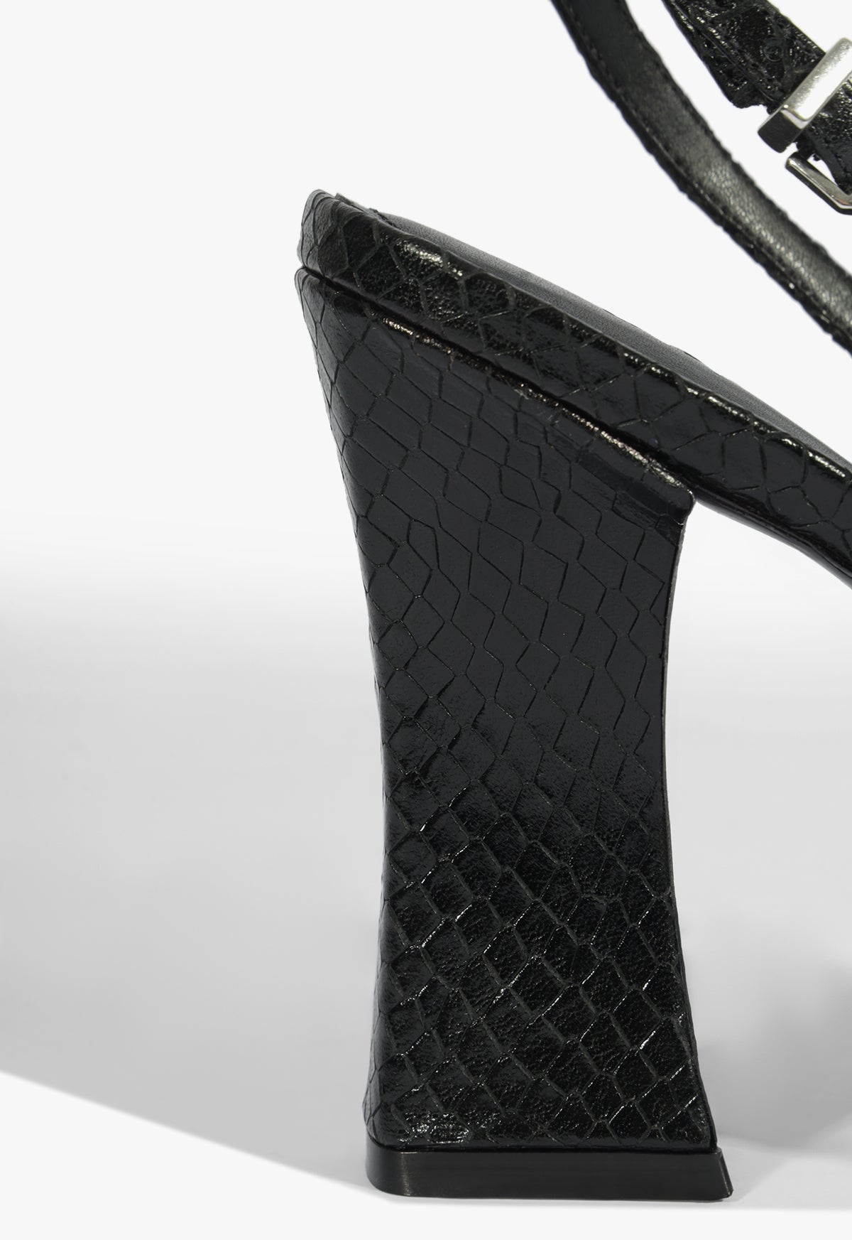 Michelle Pump Winter 25 - Schutz Shoes