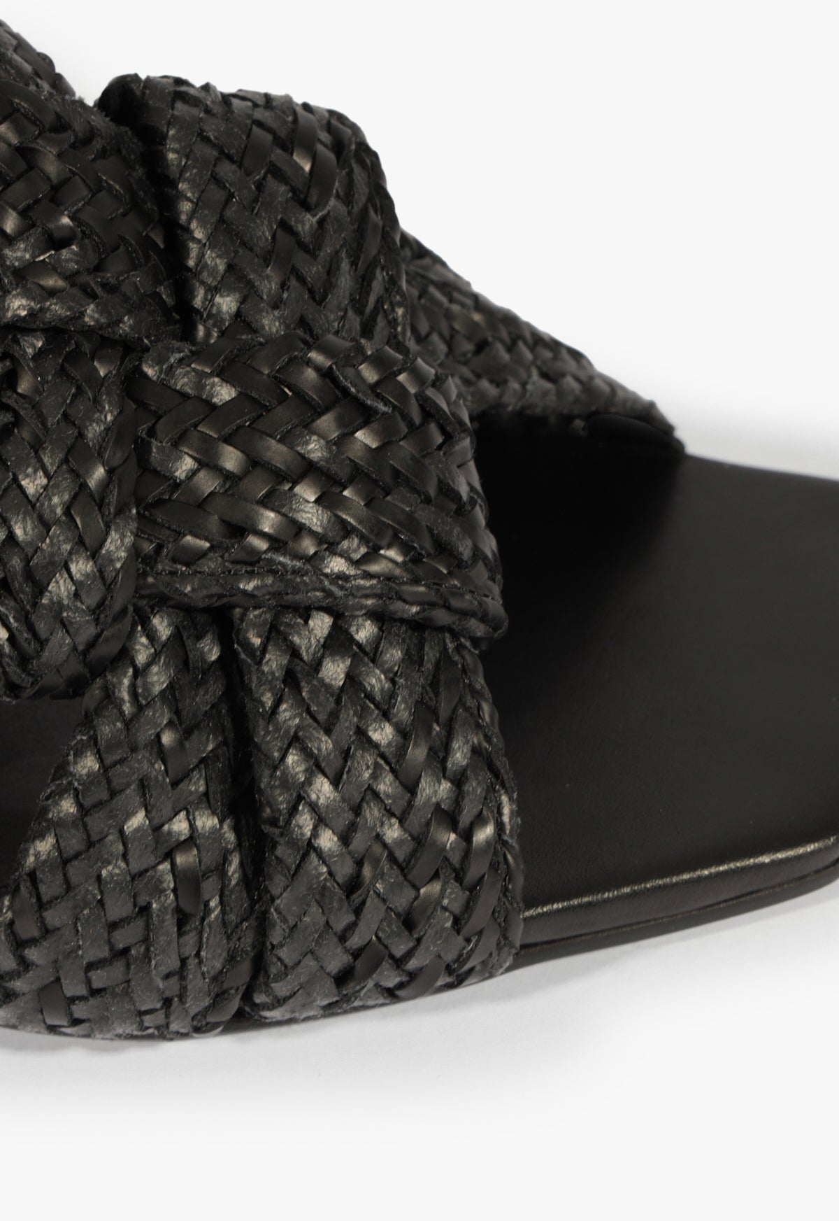 Kali Raffia Sandal