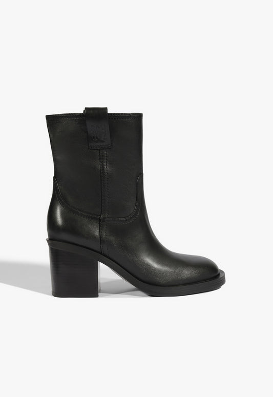 Wyatt Leather Bootie FALL 25 5 Black Leather - Schutz Shoes