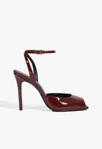 Go to related product Estella Patent Pump