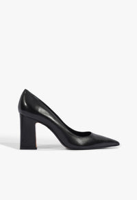 Go to related product Eleanor Leather Pump