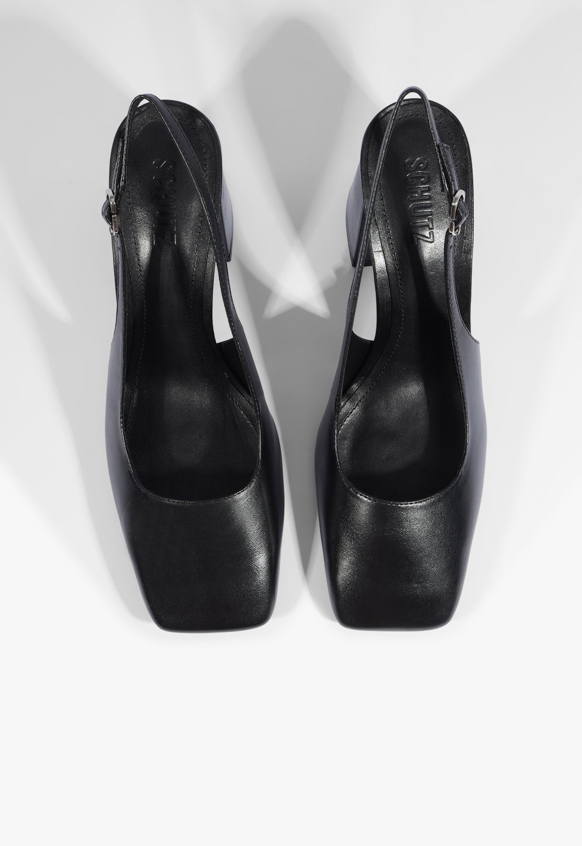 Leia Block Leather Pump