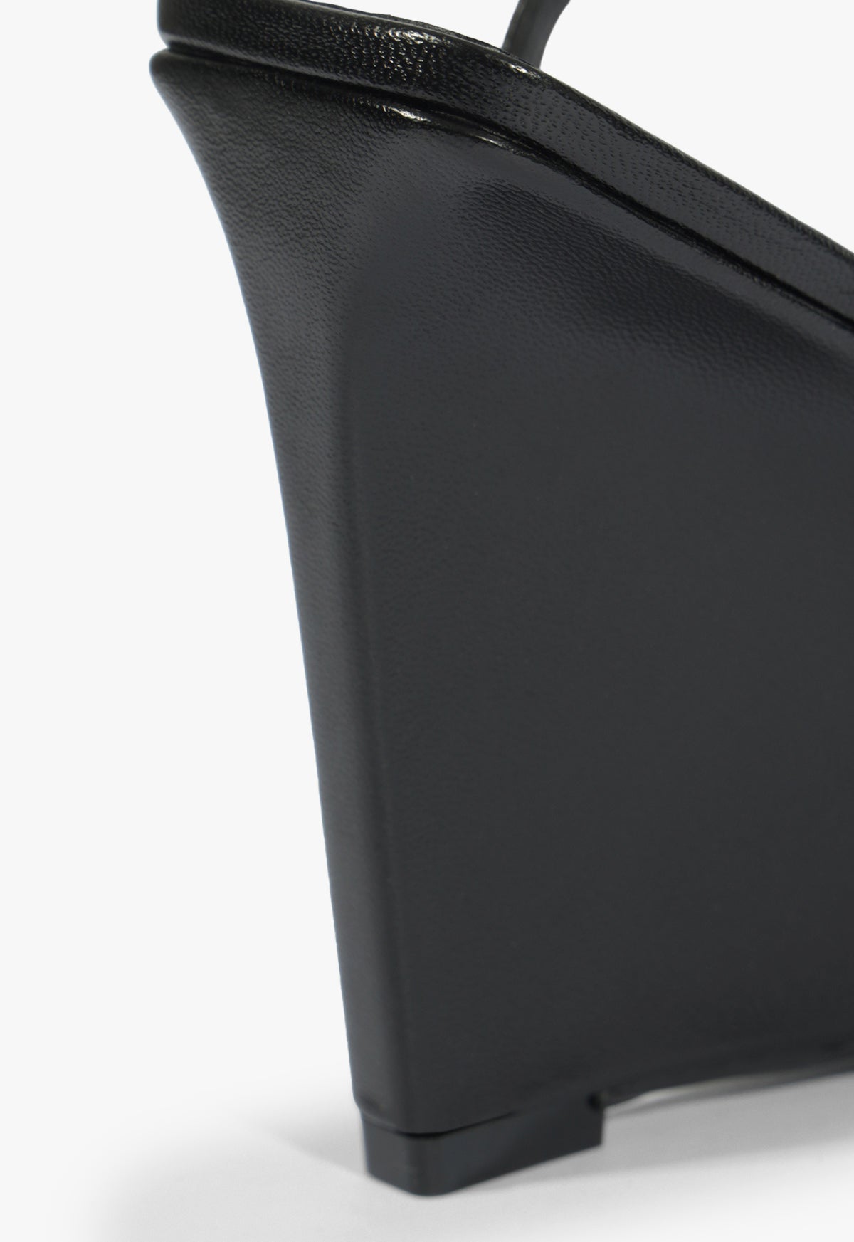 Maxine Leather Sandal Resort 26 - Schutz Shoes