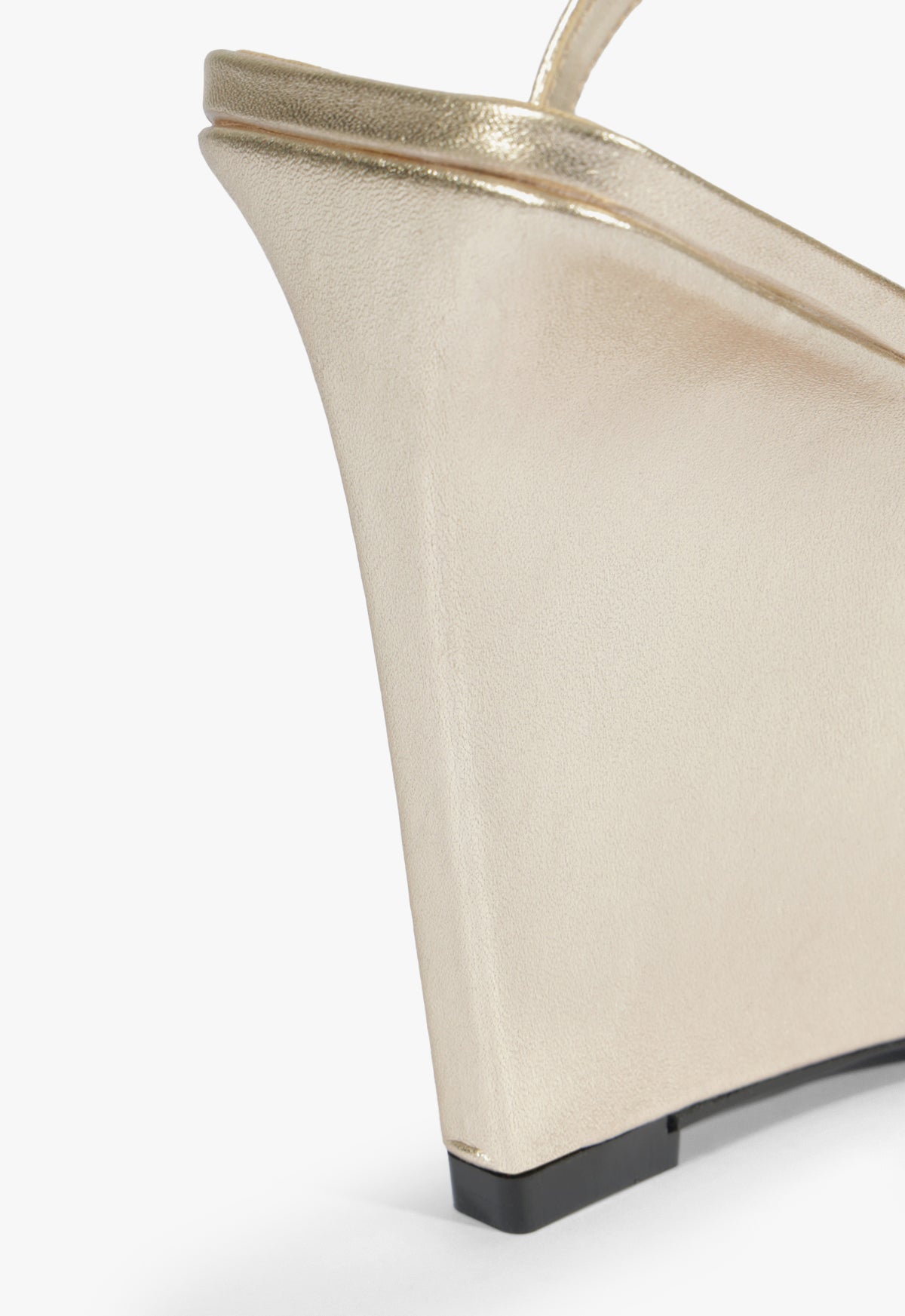 Maxine Metallic Sandal Resort 26 - Schutz Shoes