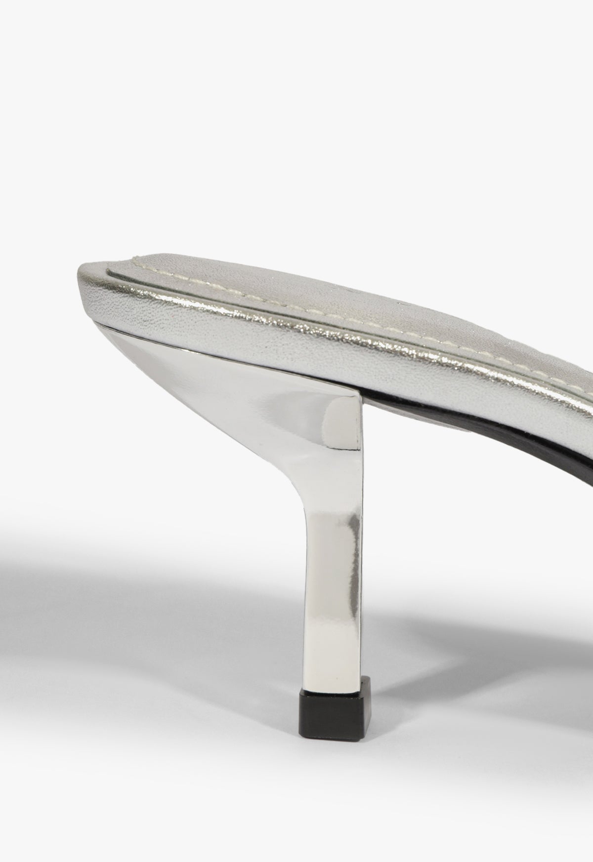 Judith Metallic Sandal Resort 26 - Schutz Shoes