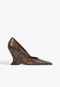 Go to related product Siena Leather Pump