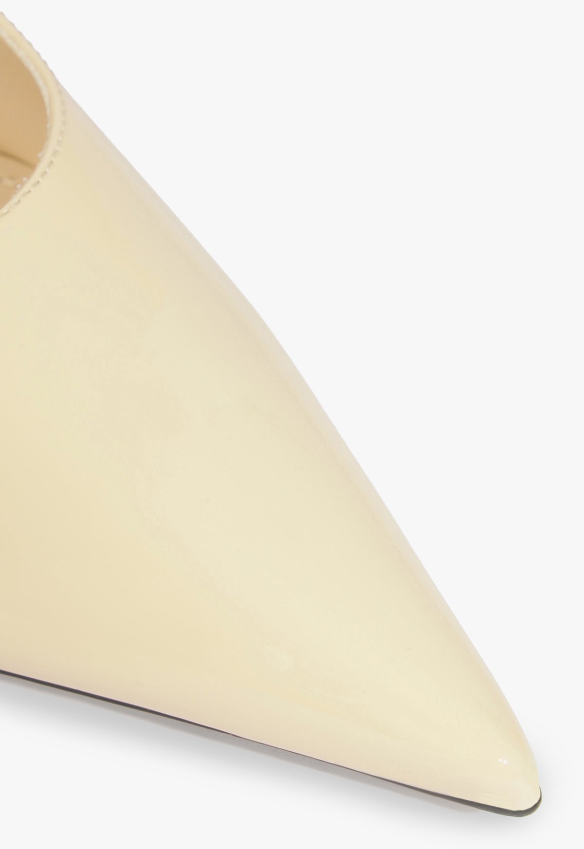 Stella Patent Pump Pre Fall 25 - Schutz Shoes