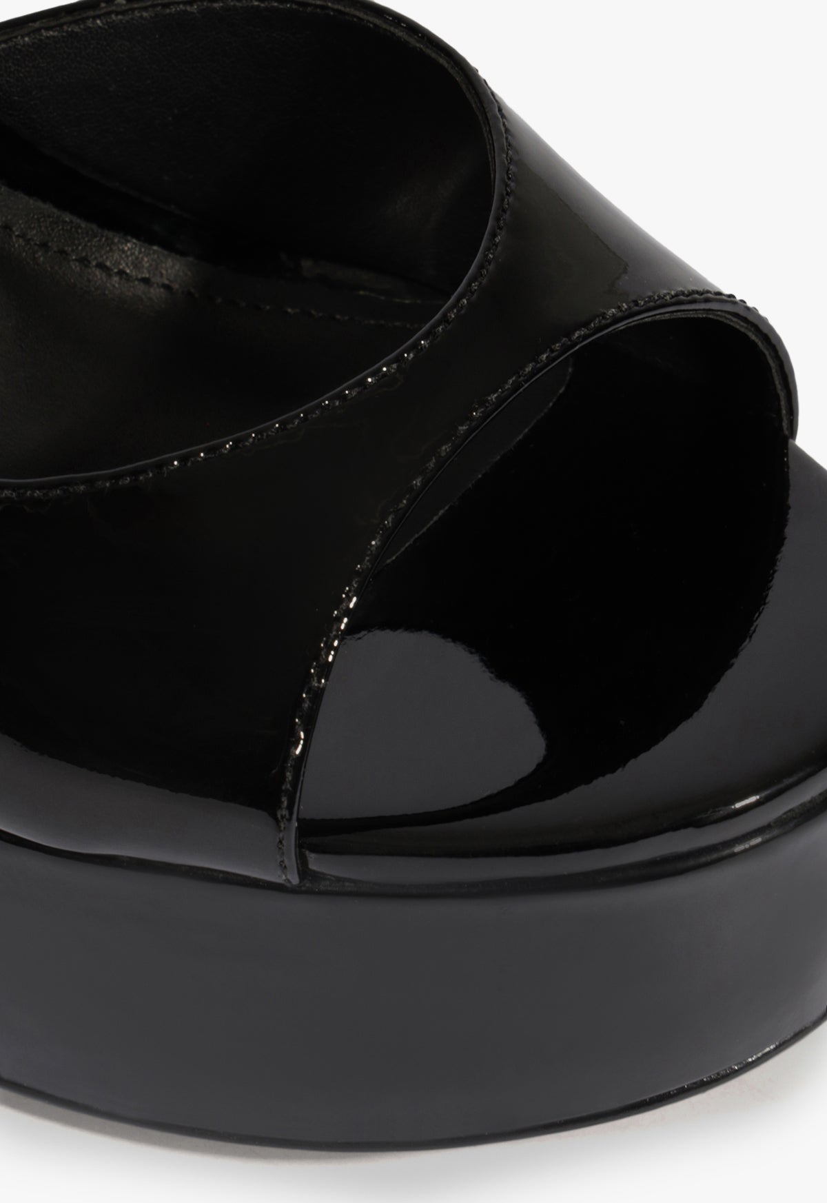 Luma Patent Sandal Pre Fall 25 - Schutz Shoes