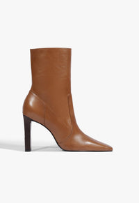 Go to related product Ulla Leather Bootie