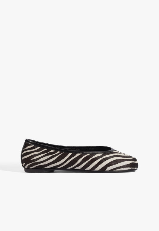 Yumi Flat 5 Black Leather - Schutz Shoes