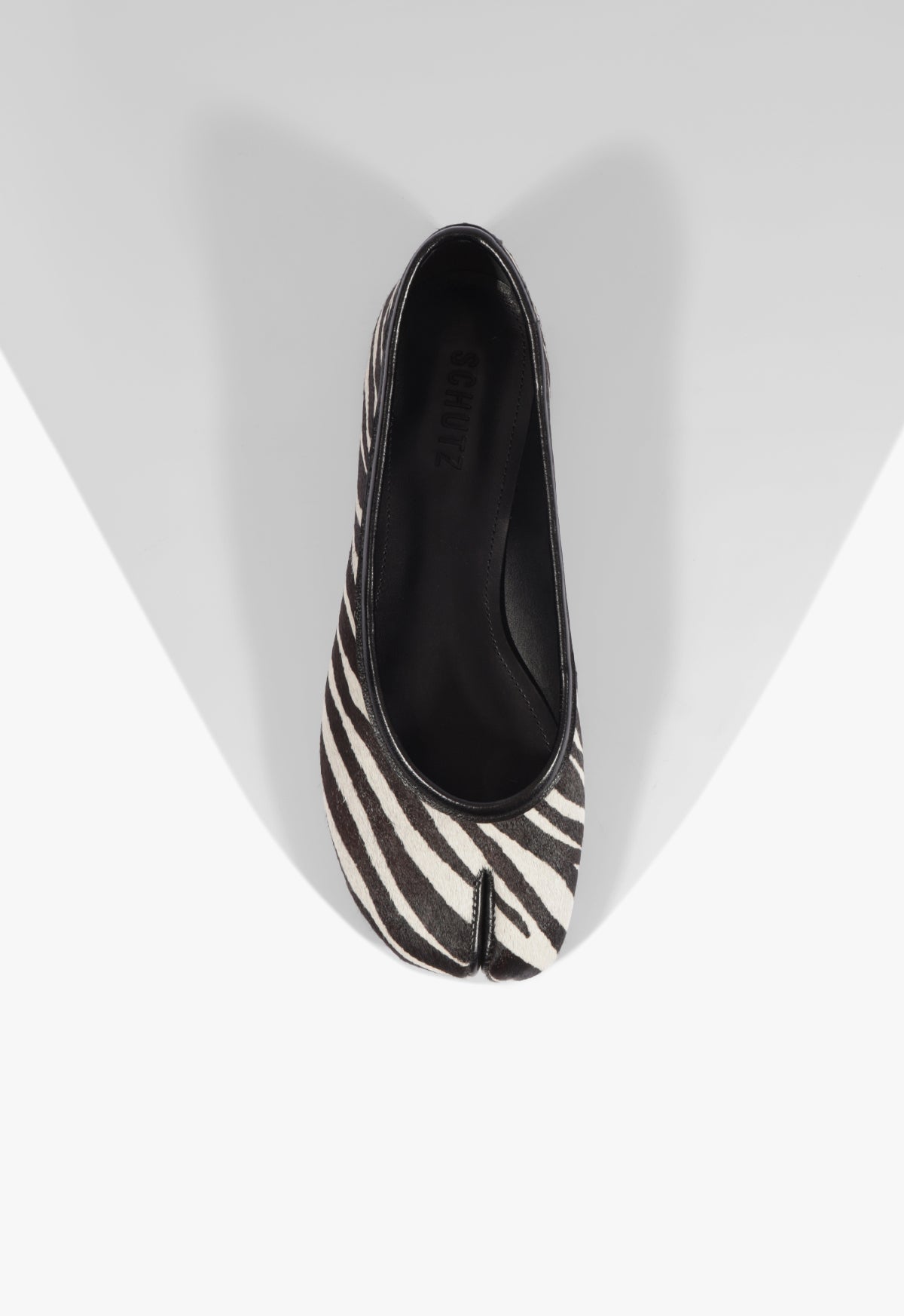 Yumi Flat - Schutz Shoes