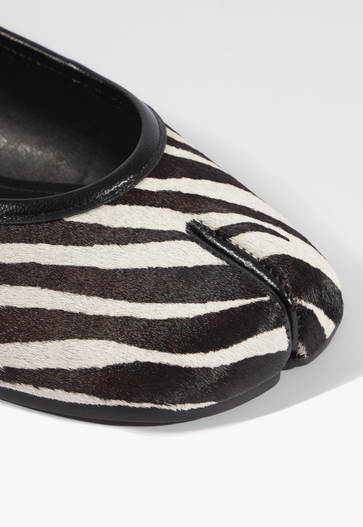 Yumi Flat - Schutz Shoes
