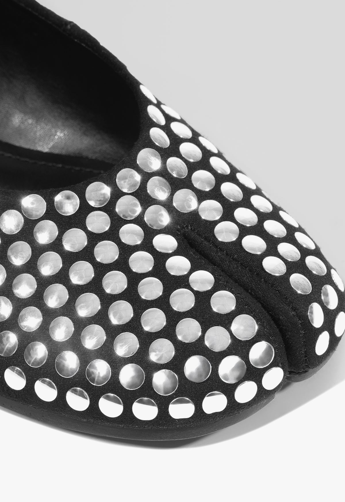 Yumi Studs Nubuck Flat - Schutz Shoes