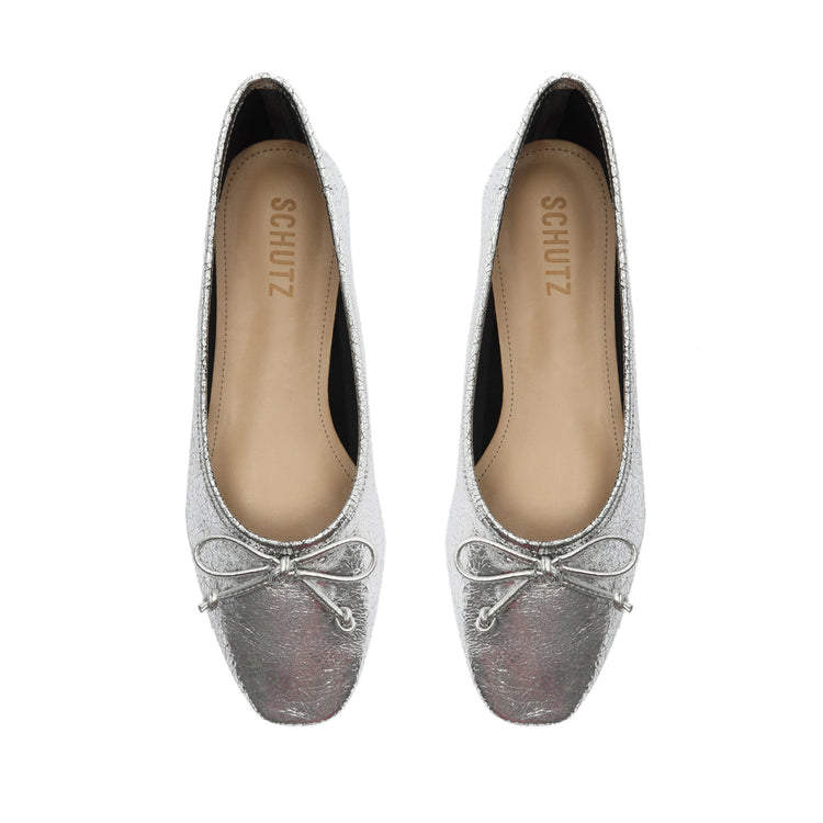 Arissa Ballet Flat with Bow Tie Detail in Metallic | Schutz Shoes – SCHUTZ