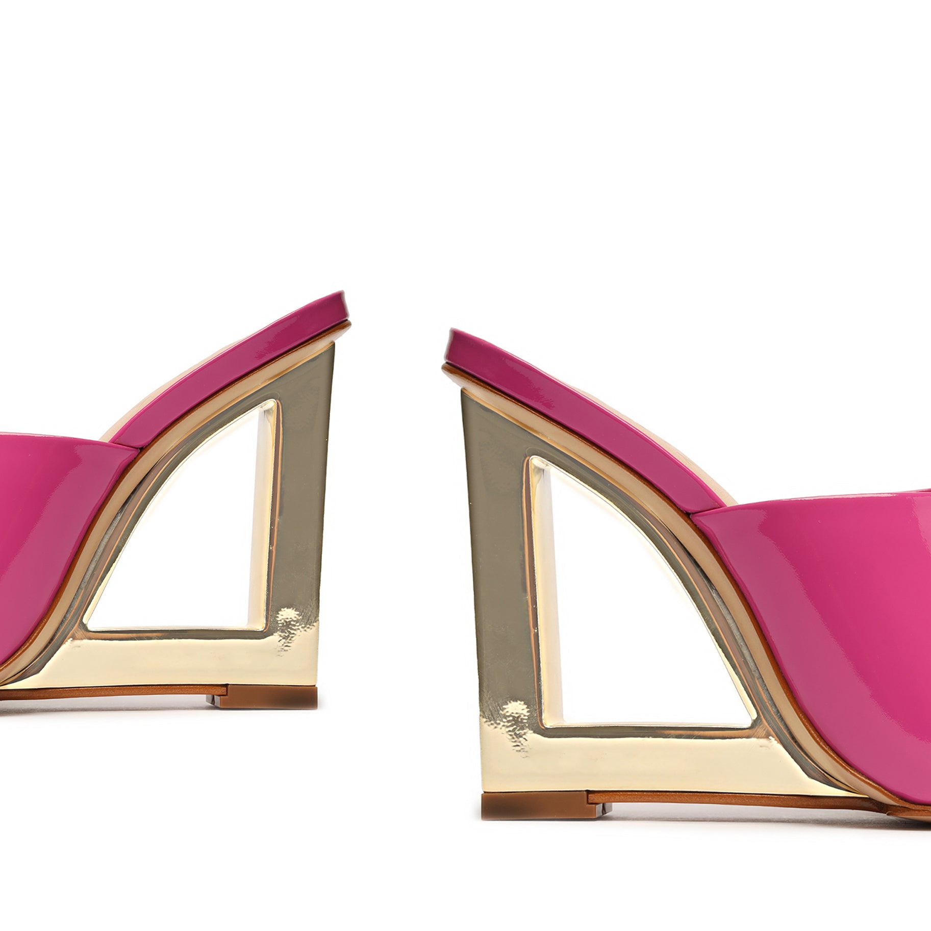 Divana Patent Sandal Sandals Pre Fall 22    - Schutz Shoes